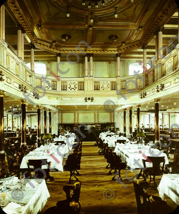 Speisesaal der RMS Titanic | Dining room of the RMS Titanic  - Foto simon-titanic-196-003-fb.jpg | foticon.de - Bilddatenbank für Motive aus Geschichte und Kultur